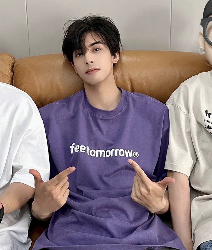 黄, Demario. tweet media