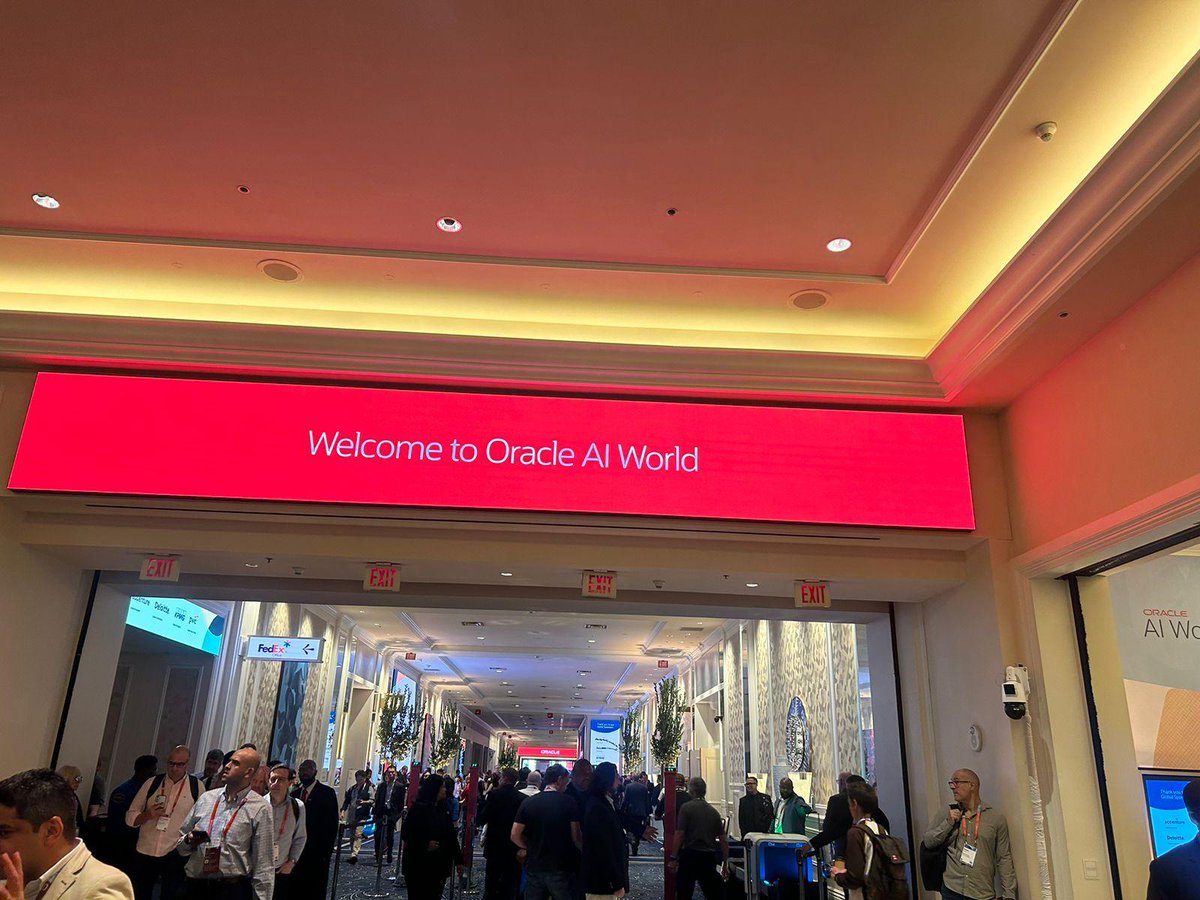 datavail's tweet image. Datavail is all set as #OracleAIWorld2025 kicks off today at The Venetian, #LasVegas! Day 1 begins with exciting conversations around #data, #cloud, &amp;amp; #AI. Great conversations exploring how Datavail is helping customers accelerate modernization and AI adoption.

#OracleAIWorld