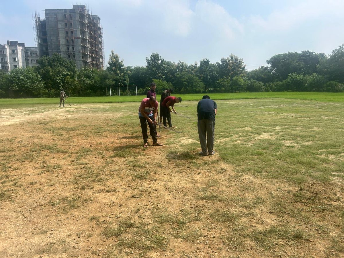 Crpf89bn's tweet photo. Cleanliness Drive at ground during Special Campaign 5.0
@crpfindia 
@HMOIndia 
@PIBHomeAffairs 
@PMOIndia 
@DARPG_GoI 
#SpecialCampaign5 https://t.co/zCpGLptBo1