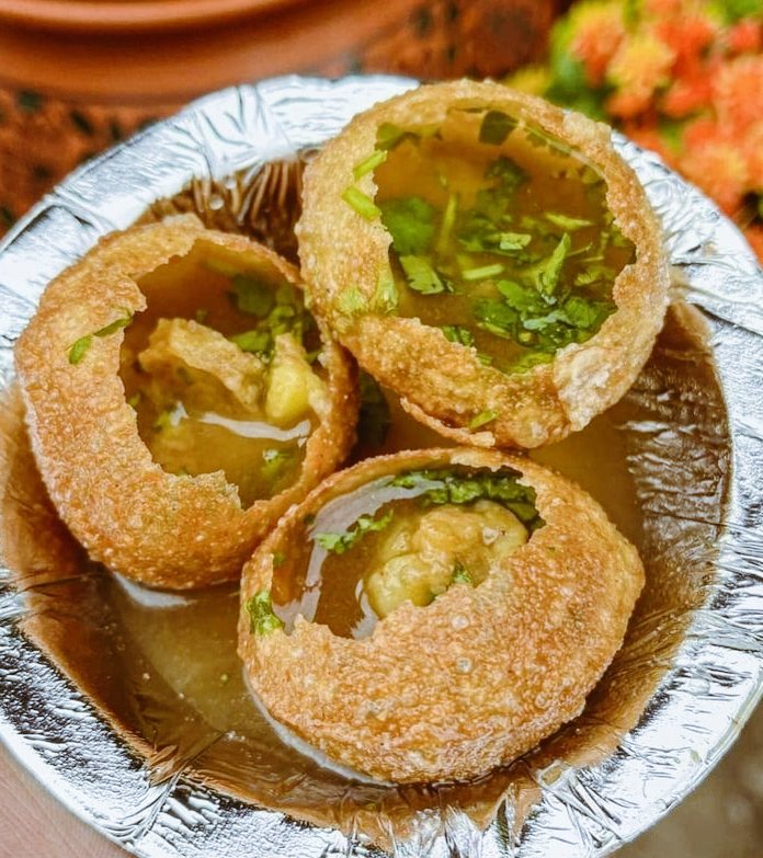 मेरे साथ आज गलत हुआ..है 😥
गोलगप्पे वाले भइया ने मुझे 50 रुपये के तीन गोलगप्पे दिये...
फ्रेंड्स आपके एरिया में  कितने रुपये के गोलगप्पे मिलते है और कितने कितने मिलते है....