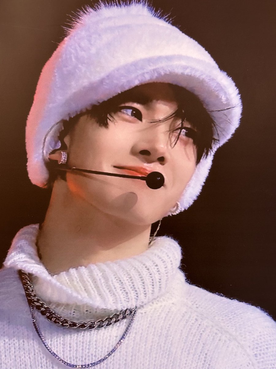 naosdo's tweet image. 만두씅의천사가나에게로 🫣🫣🫣 너무너뮤기뻤어요 😭🫰🫰 그리고사진들이다양해서좋았어요특히희슈마로와털모자희승.. 😌 

#stay_with_heeseung