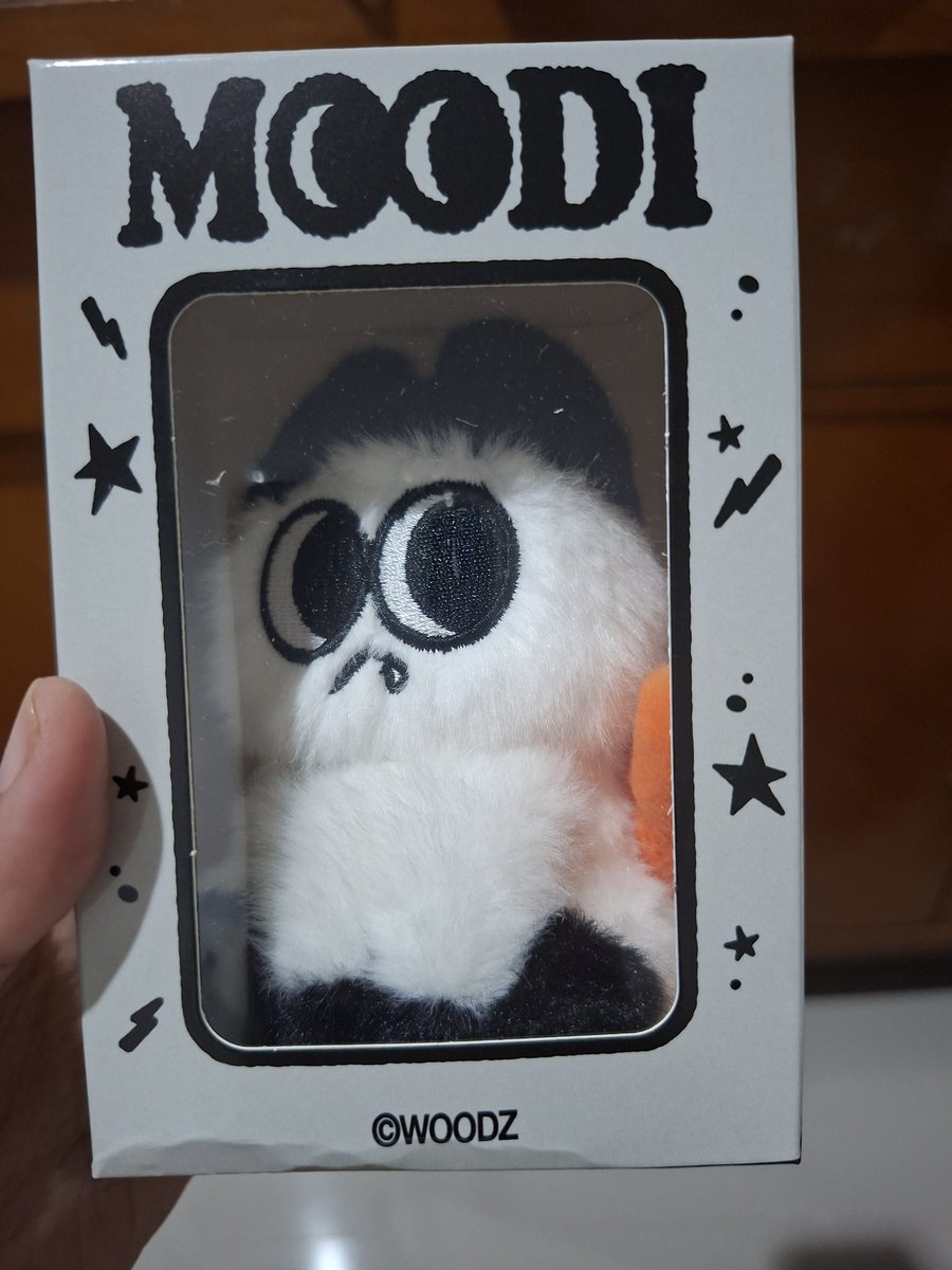๐ชira (@ira_h) on Twitter photo Moodi nya sampe rumah juga ๐ Moodi nya sampe rumah juga ๐