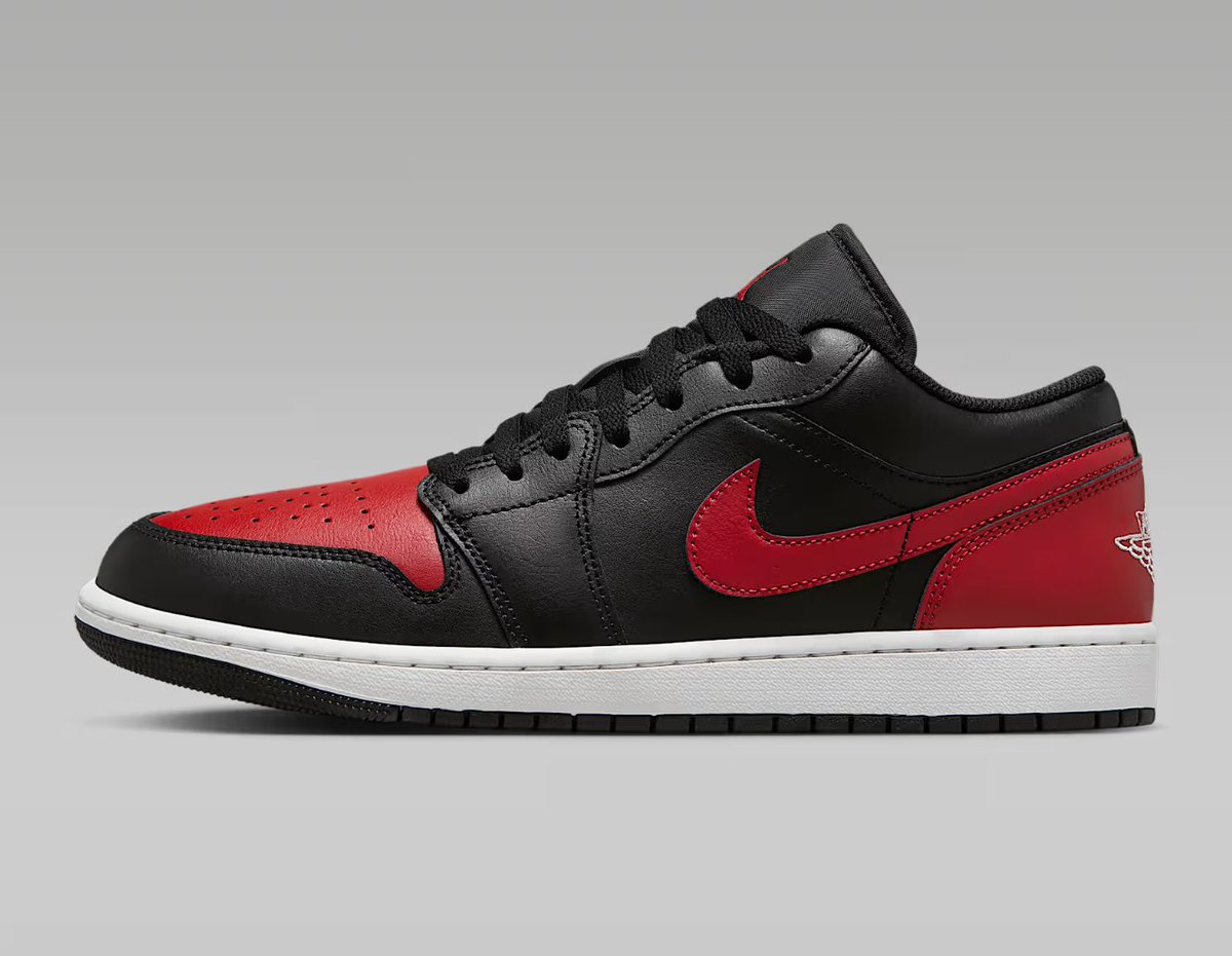 SOLELINKS's tweet photo. Ad: Air Jordan 1 Low 'Black/Varsity Red' last sizes at $55 + shipping 

Finish Line:https://t.co/PYO8dXuDVR
JD Sports:https://t.co/8M9GRhwtq2 https://t.co/HGh7qnjv8R
