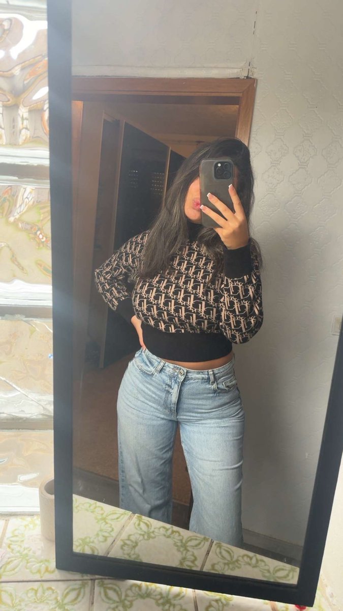 Like wenn du für meine italienischen Füße knien würdest