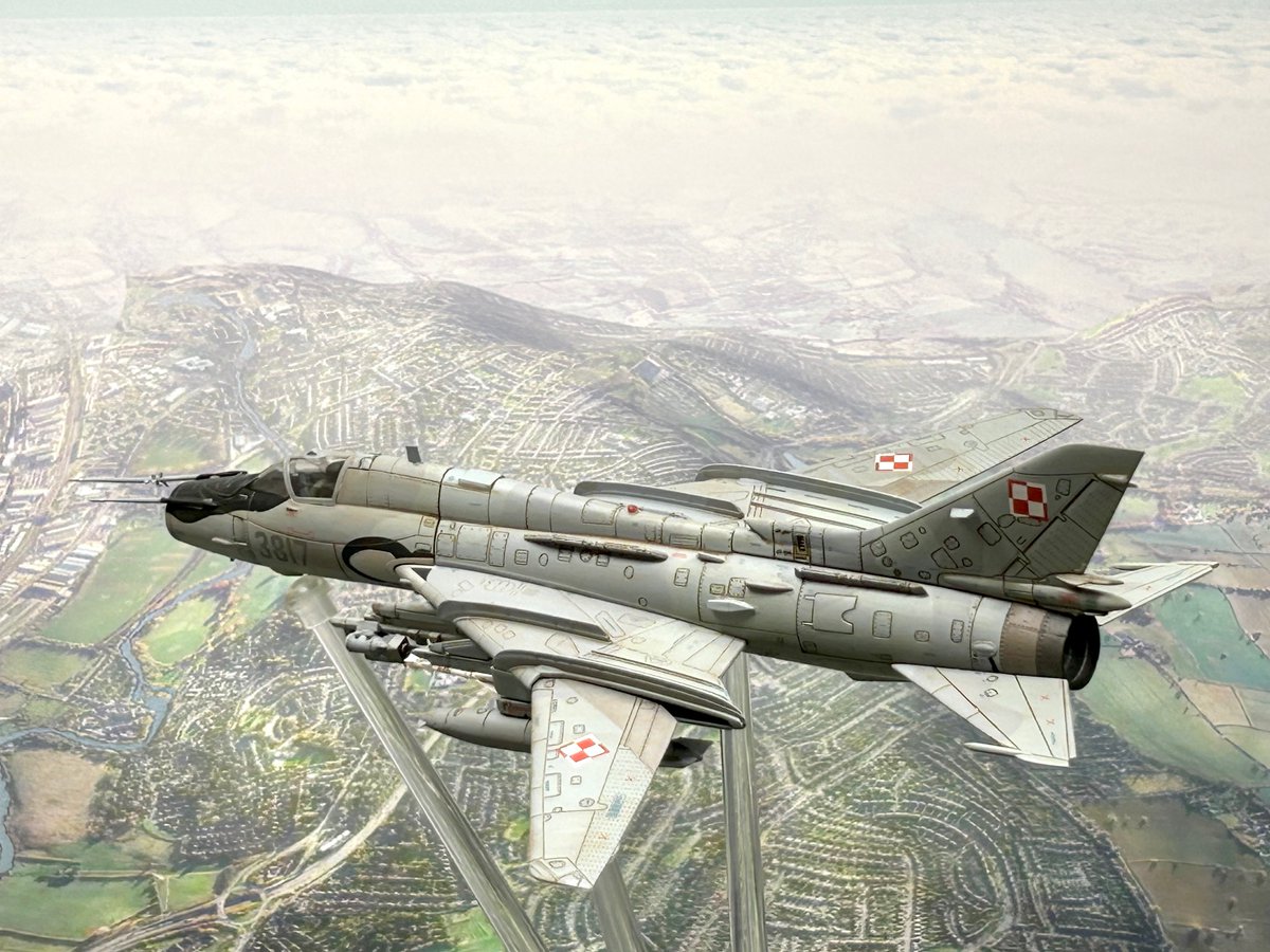 akabou_himawari's tweet image. 🇵🇱#ポーランド機コレクション
Su-22 #フィッター #Fitter
ウェザリングがいい味だしてますね。