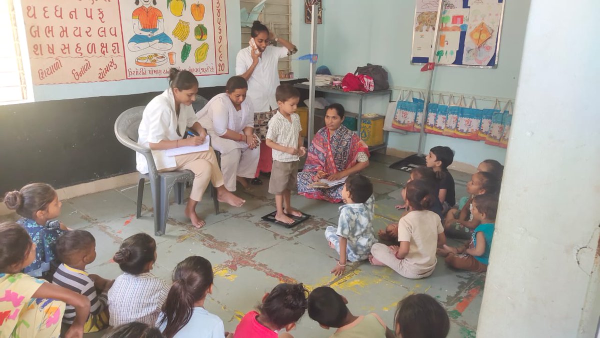 cdho_botad's tweet image. Child health screening at bhimdad aanganwadi center no 4 and high risk ANC visited at bhimdad by RBSK team BOGAR634 phc TATAM Gadhada, District : Botad. @GujaratRbsk @GujaratSHRBSK @rbskgujarat