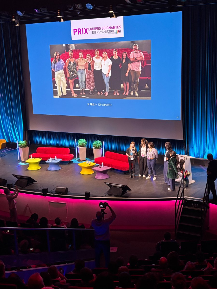 🏆 Remise des Prix - Equipes soignantes en psychiatrie

🥈 2e PRIX : 2 000 € - RELAX BOX (Unité Saint-Exupéry) CH Erstein.

🥉 3e PRIX : 1 000 € - TOP CHAUFFE ! (Réhabilitation ambulatoire) Centre Psychothérapeutique Nancy

🔗 En savoir plus : santementale.fr/2025/09/prix-e…

#RSP2025