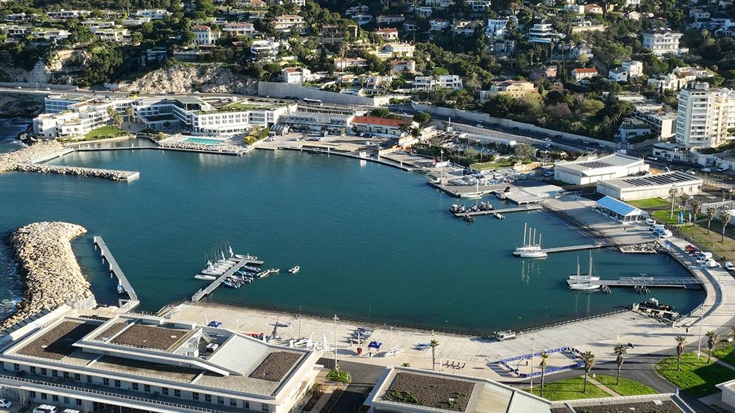 ⛵ Commune de #Marseille, #JO2024 :
➡ Projet de réaménagement de la #Marina réalisé dans les délais
➡ Dépassement budgétaire supporté par la commune
➡ Des manifestations pour encourager la pratique sportive

Le rapport 👉 ccomptes.fr/fr/publication…