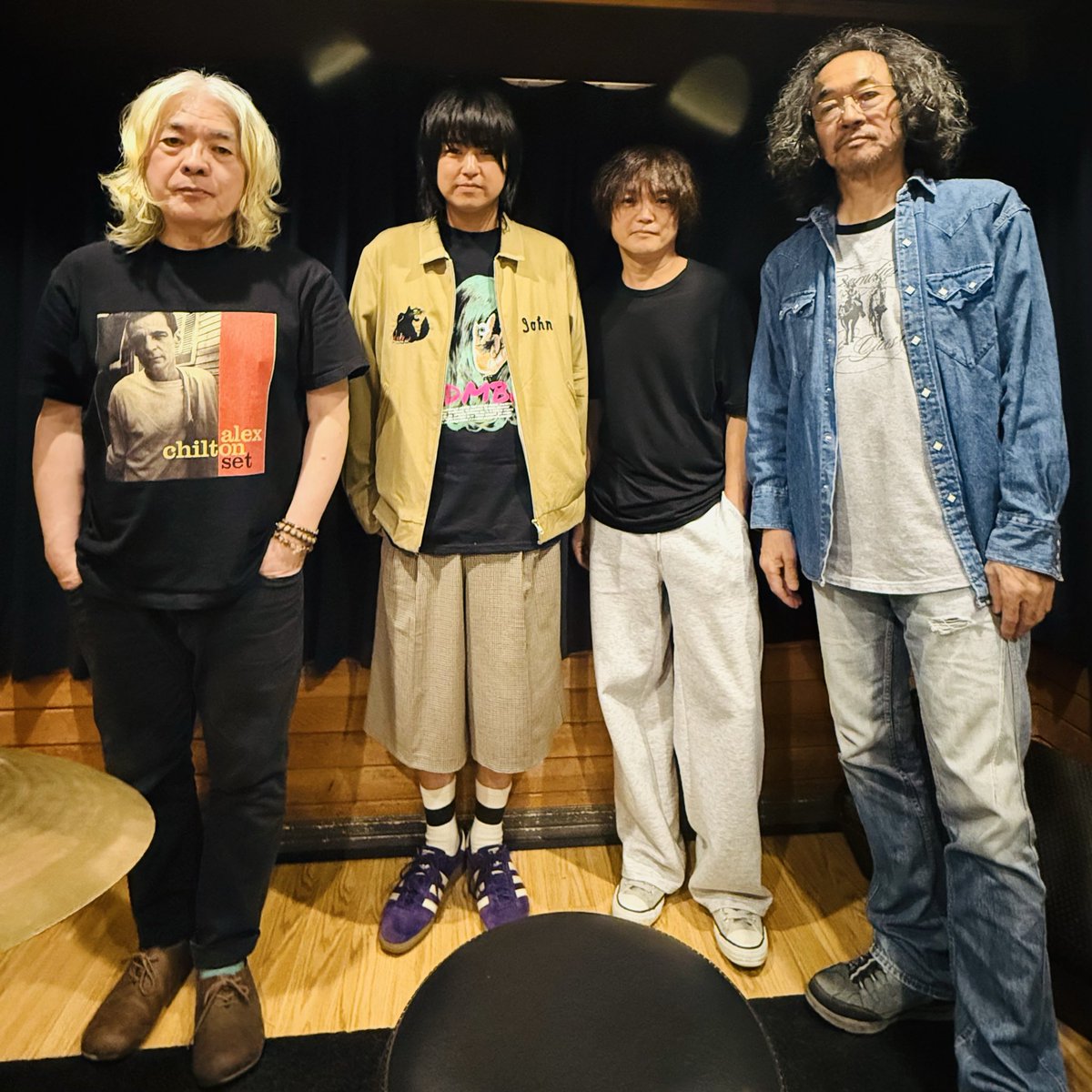 16日新宿red clothでのSCOOBIE DOとのツーマンのためのリハーサルをみっちりやってきました。ドラムスは久しぶりの岡本啓佑くん！むふふな選曲なのでお楽しみに！直枝