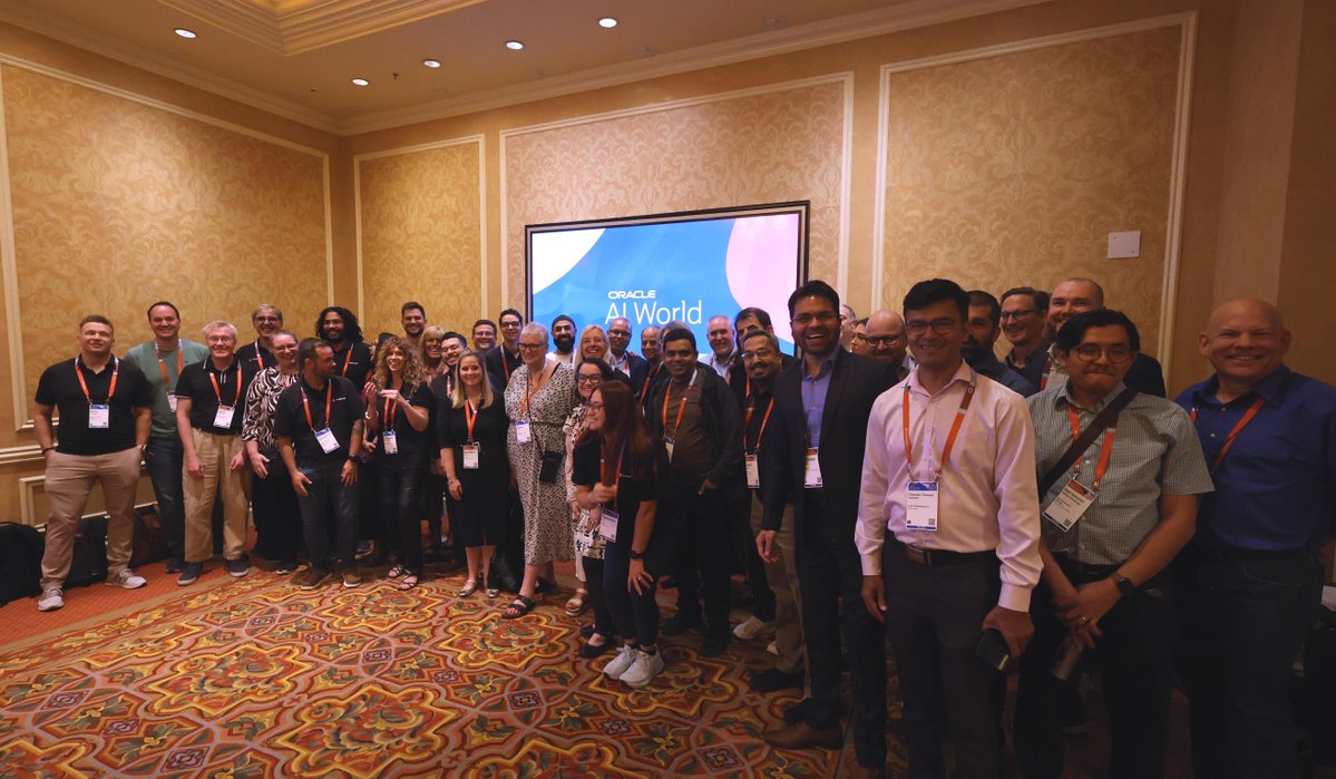 oracleace's tweet image. Meet the (f)ACEs of innovation! 🌟 Check out this incredible group of Oracle ACEs from around the world, ready to connect with you at Oracle AI World. ♠️ 

Drop by the ACE Lounge to meet these experts in person—discuss the latest in AI, network with fellow tech enthusiasts, and…