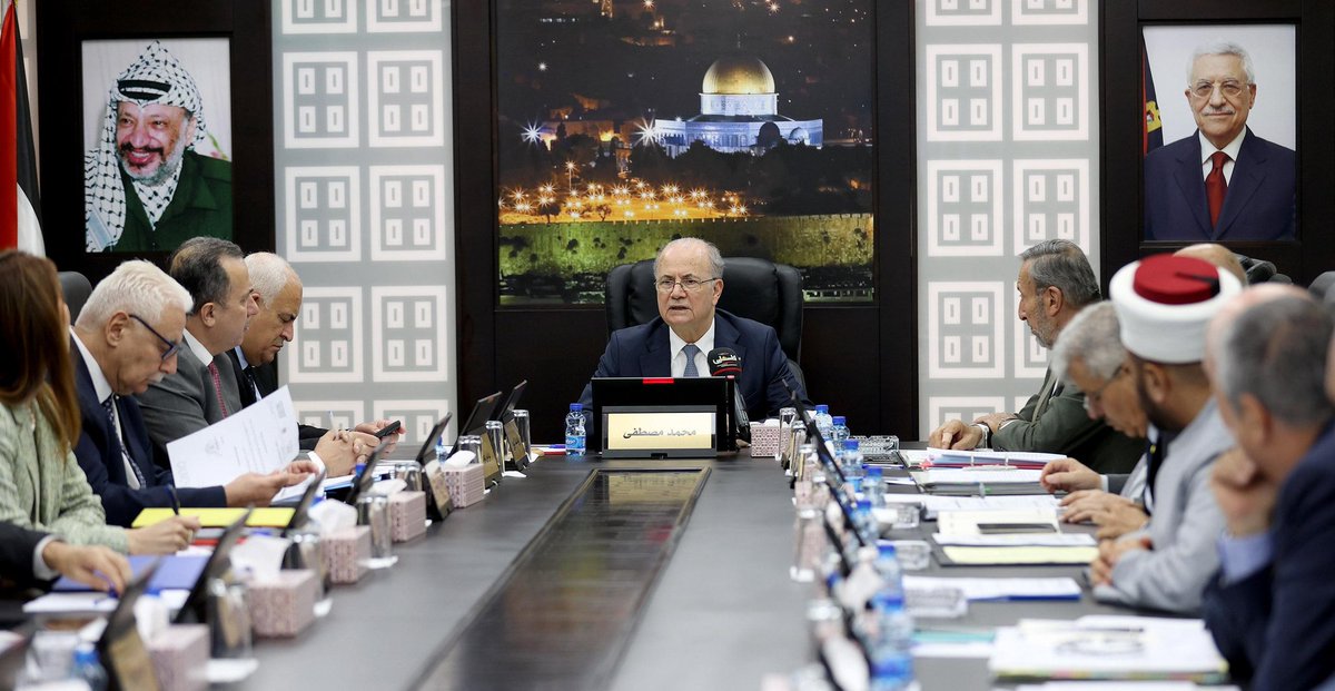 pal_gcc_en's tweet image. Prime Minister Mustafa: Ready to implement the #Gaza recovery and reconstruction plan — international support must be complementary, not a substitute
🌐 pmo.pna.ps/en/Article/591…
