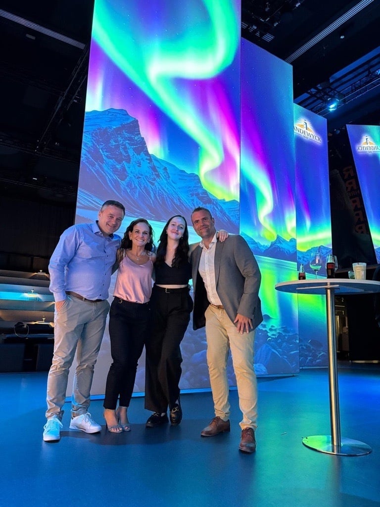 landewyck_es's tweet image. 🌍 Del 18 al 20 de septiembre estuvimos en #InterTabac Dortmund junto a +800 expositores de 70 países.

✨ Innovaciones, propuestas, sorteos y momentos únicos (incluido un aniversario histórico 🎂).

🙌 ¡Gracias a todos los que lo hicisteis inolvidable!