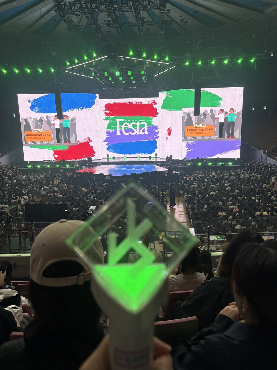 xolo_1215's tweet photo. 25.10.09~25.10.12 어취강 💕
4일 동안 콘서트 해줘서 너무 너무 고마워🥹 https://t.co/xnvT1ITZlM