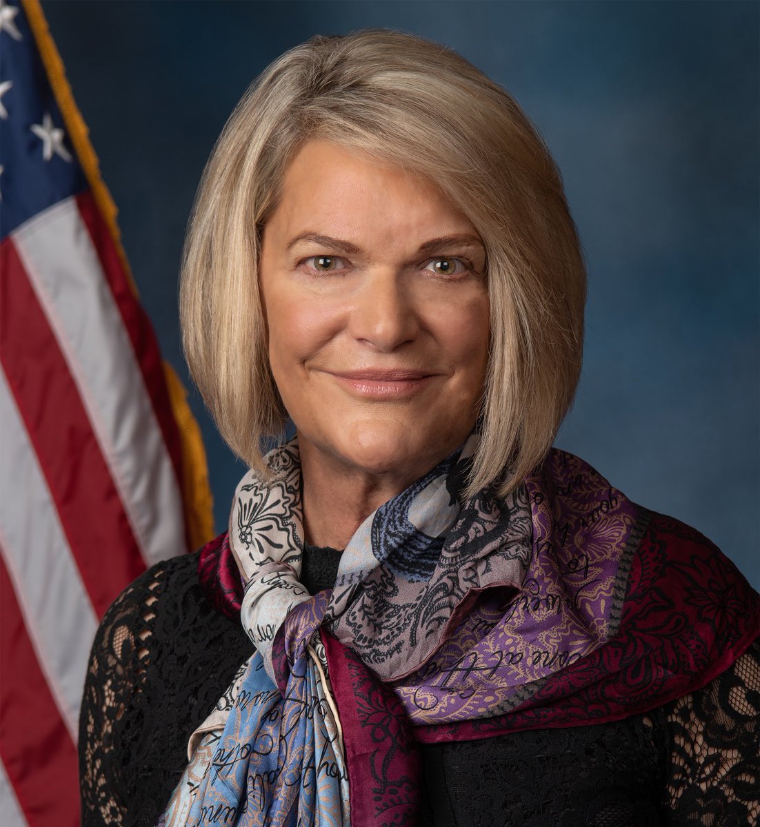 pa_ttyc's tweet image. 🇺🇸 Senator Cynthia Lummis says Bitcoin's market cap will grow to $200 trillion.