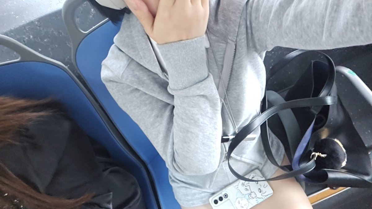 腰围从65-63
体重从46-47
臀围从90-87
咋回事啊
我没量大腿围，和肩宽