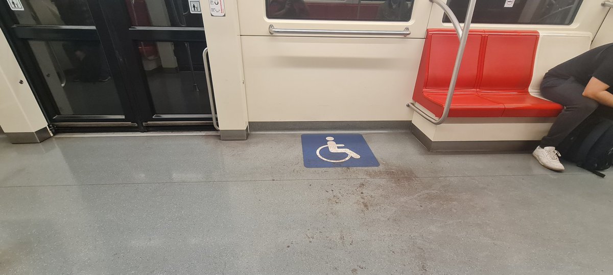 <a href="/metrodesantiago/">Metro de Santiago - #50Años</a> paso a ser una mas de la cochinas empresas que transporta a sus usuarios,ya no veremos mas bagones limpios. <a href="/ContigoCHV/">#ContigoCHV</a> <a href="/BuenosDiasTVN/">Buenos Días a Todos</a> <a href="/tudia_13/">#TuDia13</a> <a href="/MuchoGustoMEGA/">¡Mucho Gusto!</a> <a href="/chvnoticias/">CHV Noticias</a> <a href="/MTTChile/">Ministerio de Transportes y Telecomunicaciones</a> <a href="/GobiernodeChile/">Gobierno de Chile</a> <a href="/eldesconcierto/">El Desconcierto</a> <a href="/ciper/">CIPER Chile</a>