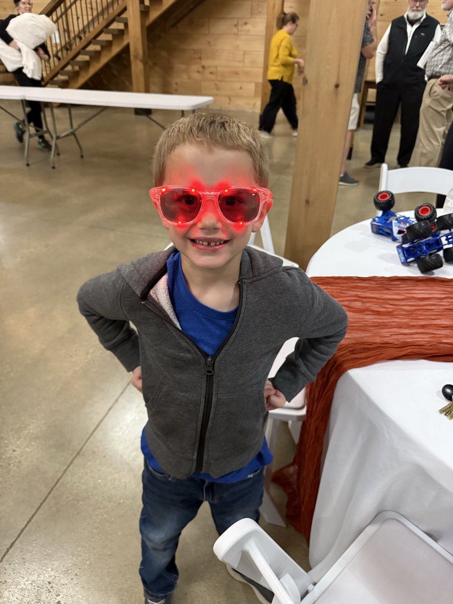 Nothing better than hitting the campaign trail with my little buddy Thomas! Great night in North Branch supporting our friend Rep. Phil Green and sharing The Path Forward for Michigan.