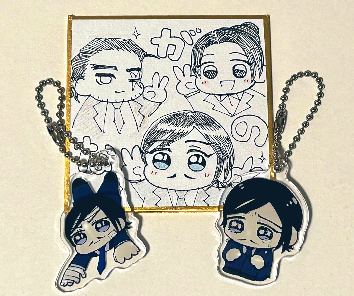 クエンちゃん （<a href="/S8U9x/">クエン</a> ）のアクキーが
届きましたーー😭🙌💕💕💕 可愛すぎて可愛すぎて思わず手にとってナデナデしてしまうほどっっ ! 早く我が家に慣れてもらえるようめいっぱいおもてなしするのでーーっす✌️
色紙ngnのみんながピースしてくれてる😭✌️ お手紙もすごく嬉しかったよ ! ありがとうー !!