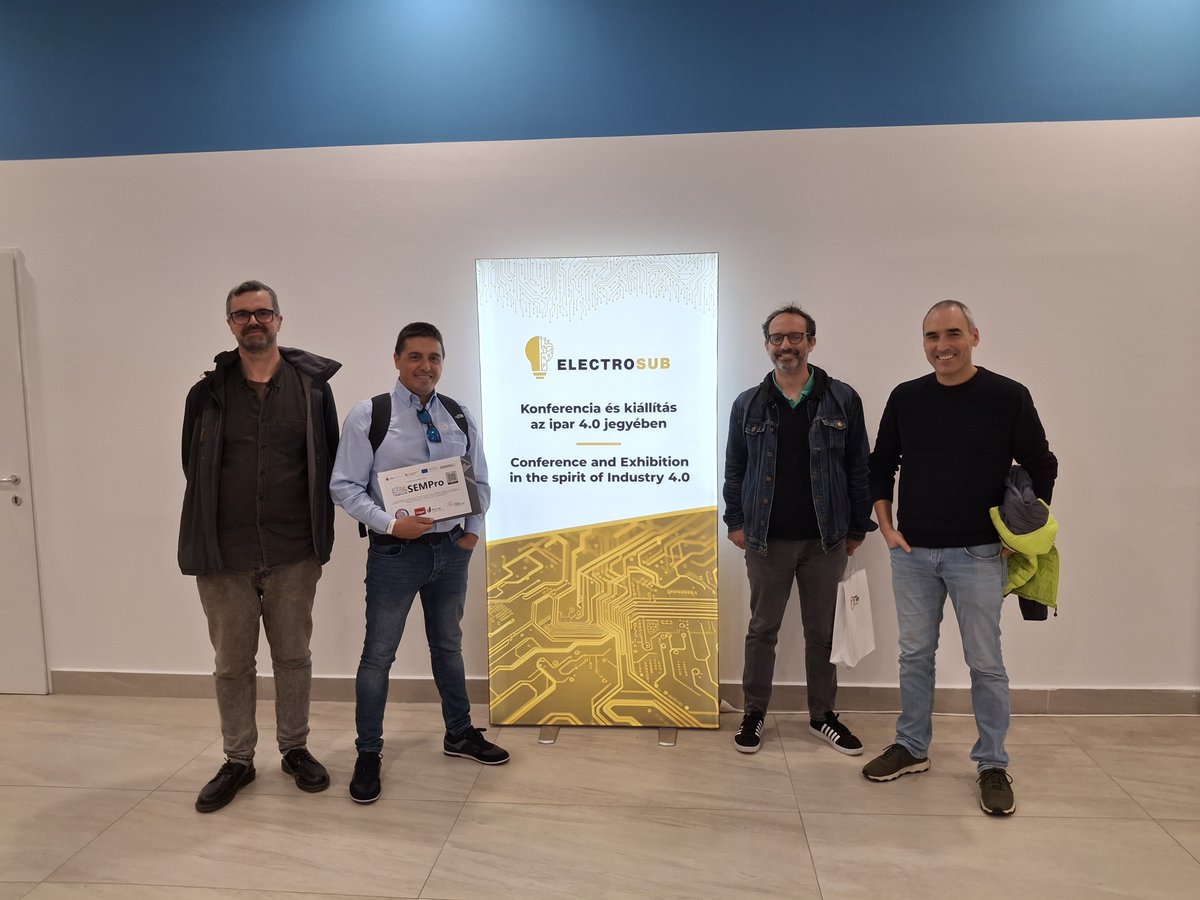 CifpDe's tweet image. 🌍🔧 #SEMPRO en Electrosub (Budapest, 8–9 oct). &amp;gt;35 expositores de electrónica y sistemas embebidos. Presentamos SEMPro y exploramos colaboraciones para la industria 5.0. Temas: IoT, malla/LoRa, energía, medición, robótica, 3D e IA. + Jornada con CIFP Emilio Campuzano.