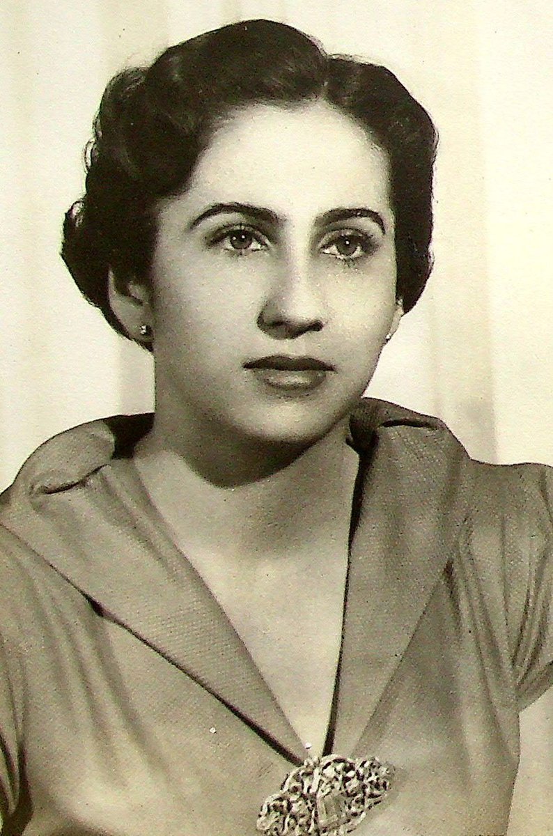 #14Octubre, celebramos la llegada a este mundo, en Caracas, de #AliciaPietri de Caldera, hija de Luisa Teresa Montemayor y Andrés Pietri.
Damos gracias a Dios por una vida plena de logros y realizaciones como esposa, madre y abuela, como primera dama del país en dos