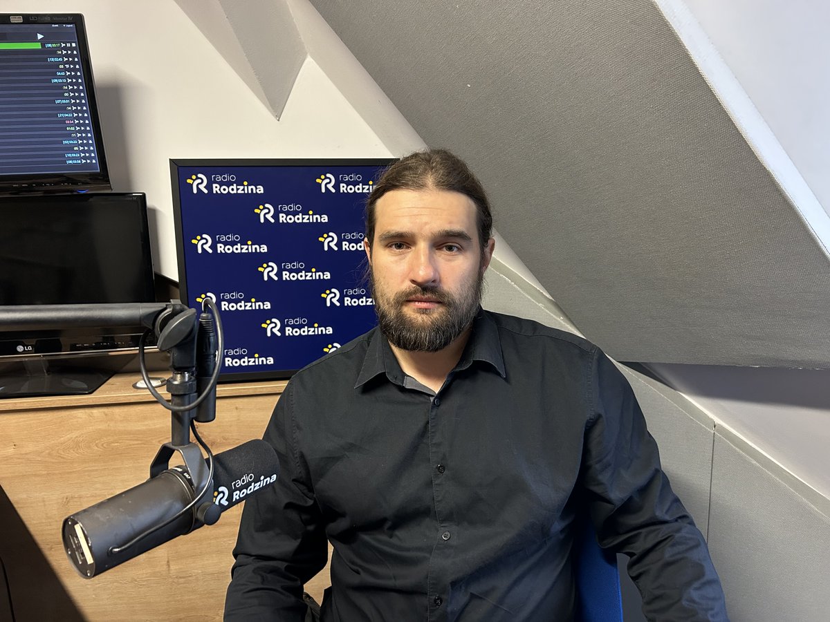 Kłamstwem jest, że za deficyt odpowiadają rosnące wydatki na obronność. Ciąć dotacje i subwencje. Żadnego dotowania krewnych królika -Podatek CIT od banków nie uderzy w konsumentów, a w inwestorów - mówi <a href="/KolanyKrzysztof/">Krzysztof Kolany</a> <a href="/bankier_pl/">Bankier.pl</a> z <a href="/P_Jenczmionka/">Patrycja Jenczmionka</a> 

radiorodzina.pl/2025/10/14/k-k…