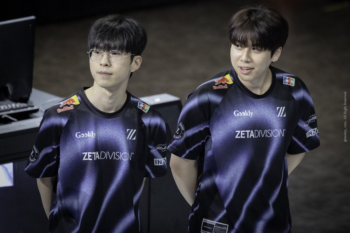 2025 오버워치 챔피언스 시리즈 코리아 STAGE 3｜6주 1일차
2025 OWCS KOREA STAGE 3 (2025-10-11)

제타 디비전(Zeta Division), 블리스(Bliss), 핀(FiNN) 선수