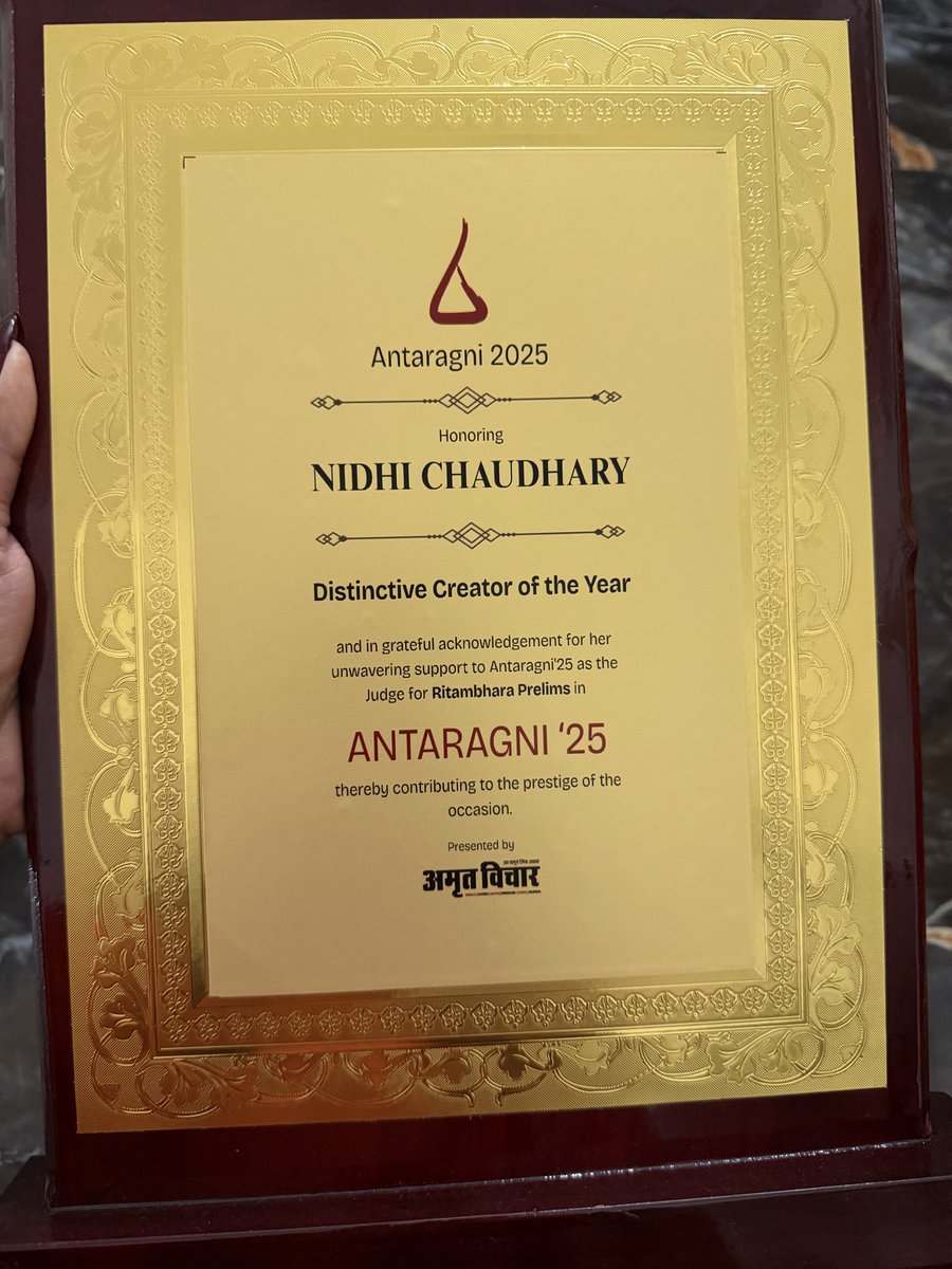 thenidhii's tweet image. Thank you IIT Kanpur for inviting me to Antaragini as a judge for the fashion shows. It was an honour to be here 😇❤️