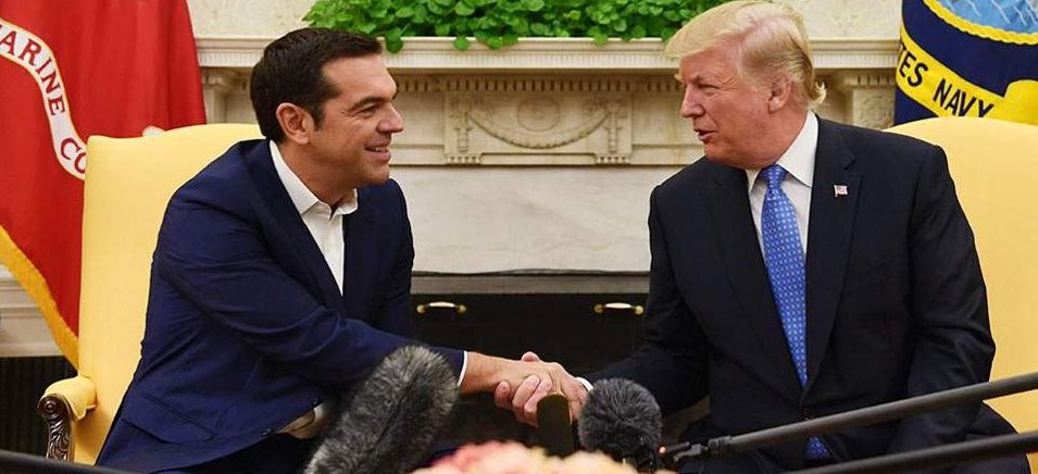 tsipras_al's tweet photo. @BillyIdiot2 Αχχχ βρε Κυριάκο. Δείτε διαφορά όμως: https://t.co/JB8wkgMZlz
