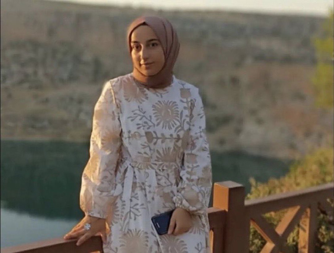 Çiçek gibi insanları katlettiniz, bahçeniz bahar görmesin!

#rojiniçinadalet