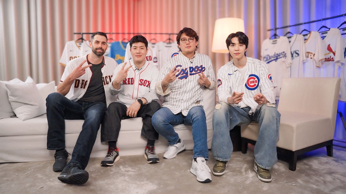 MLBKOR's tweet image. 메리톡 크루와 즐거운 대화를 나눈 써니📸
@NCTsmtown
#메이저리그톡 Ep 26
풀 영상 보러가기👉 youtu.be/EnG1xTEFIjM
⚾️ #MLB x #NMIXX 싸인볼 이벤트! #엔믹스 멤버들과 #김병현, #니퍼트 싸인볼까지 여러분께 드립니다! ⚾️
지금 바로 고정게시물 확인하시고 참여하세요!
#쟈니 #NCT…
