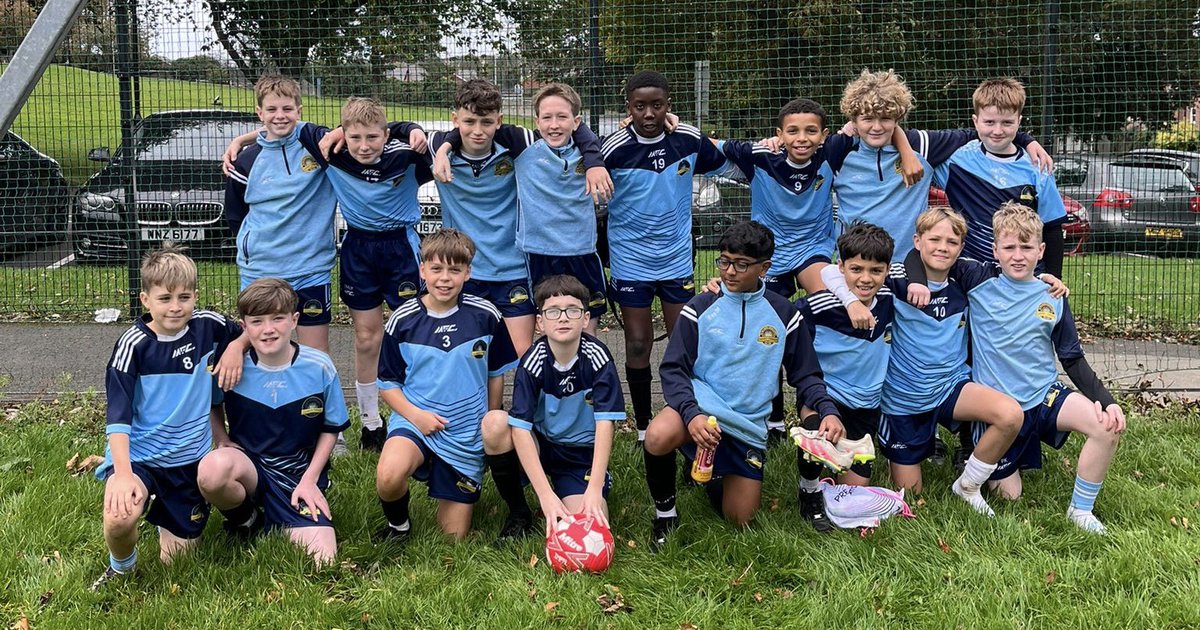 Congratulations to the year 8 boys football team who won their 1st round game in the NI cup. 🎉