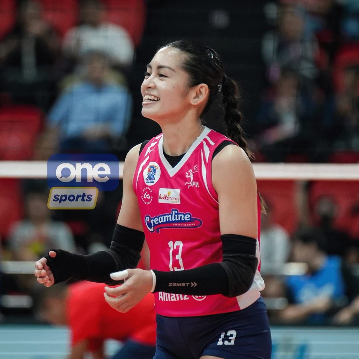 sarinacoja's tweet photo. they really said “walang lalapag na bola samin mga ante” lala ng dings 😭

gising na gising!!!! 💗

#PVL2025 https://t.co/tL9kmVes8n