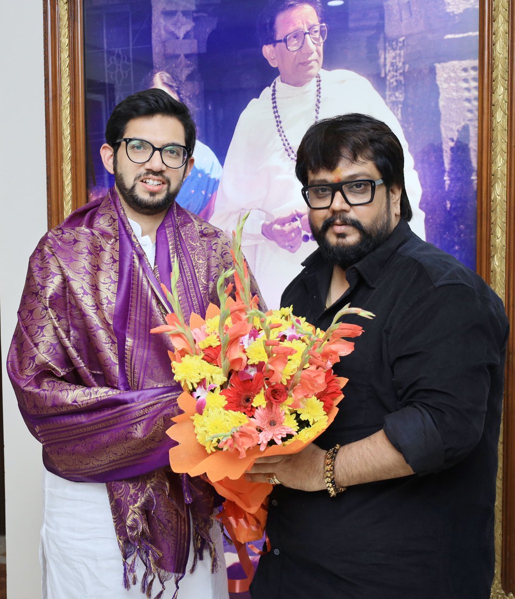 AUThackeray's tweet photo. युवासेनेचे सहसचिव अमित रामचंदानी जी ह्यांना वाढदिवसाच्या मनःपूर्वक शुभेच्छा!

@amitr1410 https://t.co/pqgzCibht4