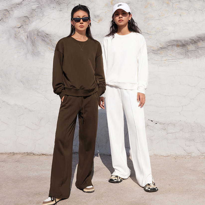 TheBreezyShop's tweet image. 🧶 Keep It Cozy &amp;amp; Chic with Our Women’s Casual Round Neck Sweater! 🤍✨
Soft, stylish, and perfect for every mood — stay warm while slaying your everyday look. ❄️🔥
Shop Now ➡️ thebreezy.shop
#StreetStyleVibes #OOTDInspo #NewArrivals #FashionMood #StayBreezy