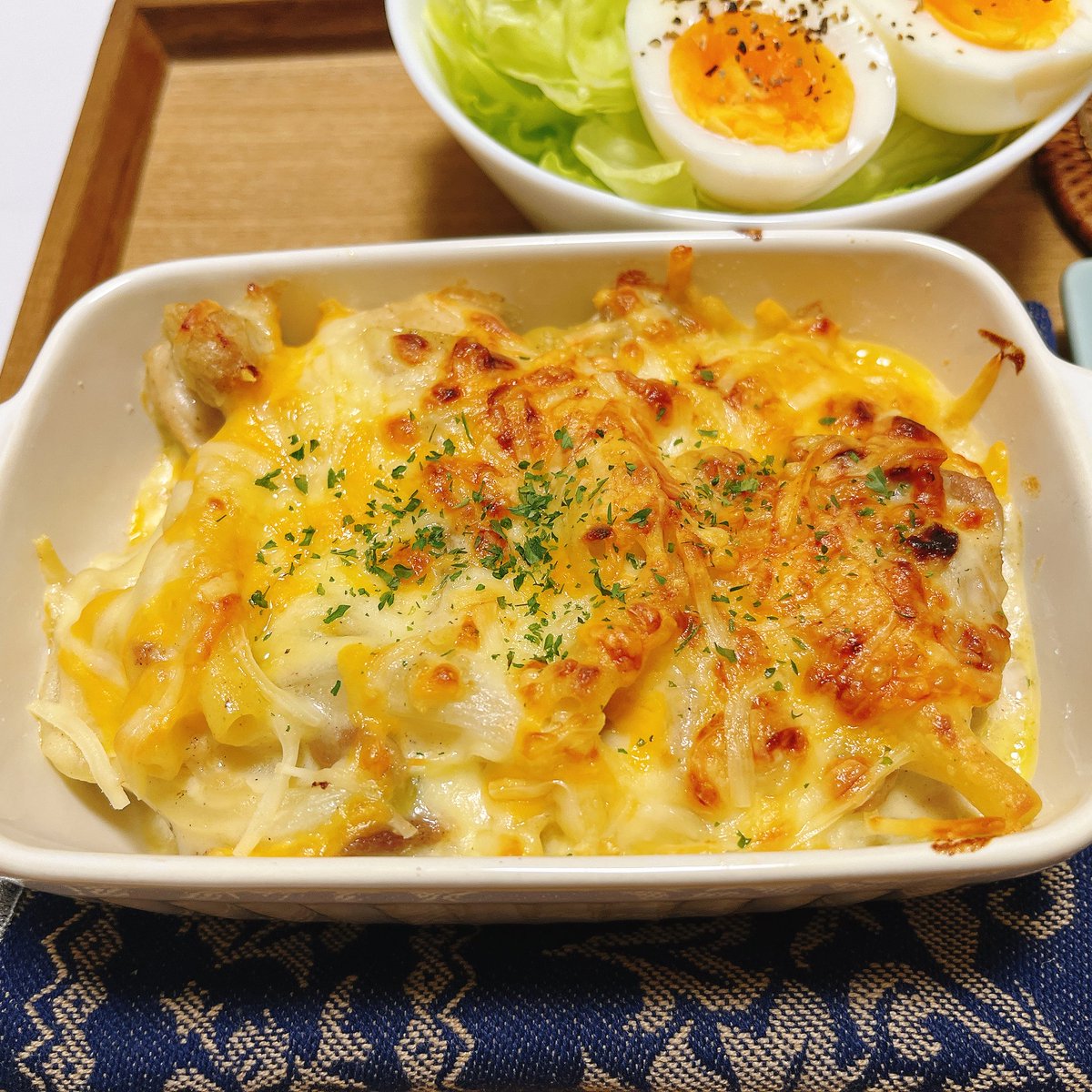 今日は休みじゃグフフだったのでホワイトソースから真面目にグラタン作って自炊欲を満たすなどしました