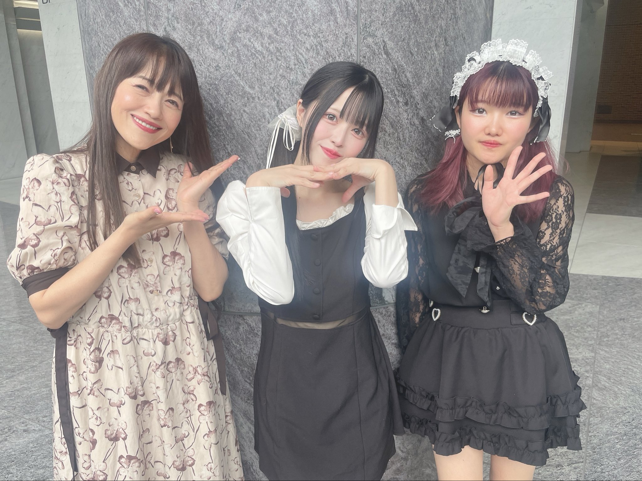 FMぐんま　アナウンサー　パーソナリティ　サイン色紙　非売品 FMぐんま アナウンサー パーソナリティ サイン色紙 非売品