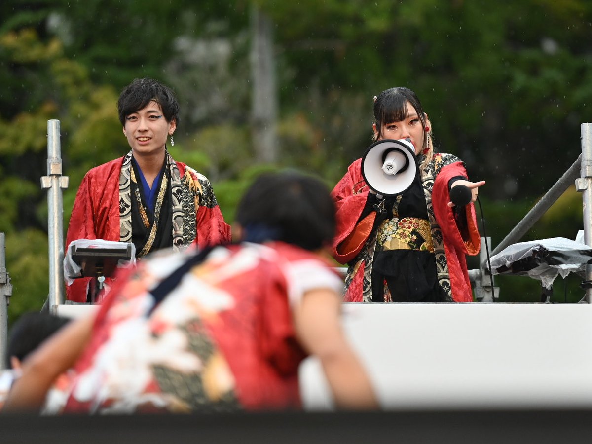 黎舞のMCあべゆさんと未明さんのお二方😊
久々(ヤートセ秋田祭り以来)に黎舞さんみれて感無量です🥹
とりあえず1日目の勾当台公園でのお二方😌
#黎舞　さん
<a href="/Live_Start_/">黎舞-Live-</a> 
#みちのくYOSAKOI
#仙台みちのくYOSAKOI
#みちよさ