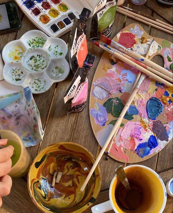 Messy hands, colorful mind 🎨☕️
