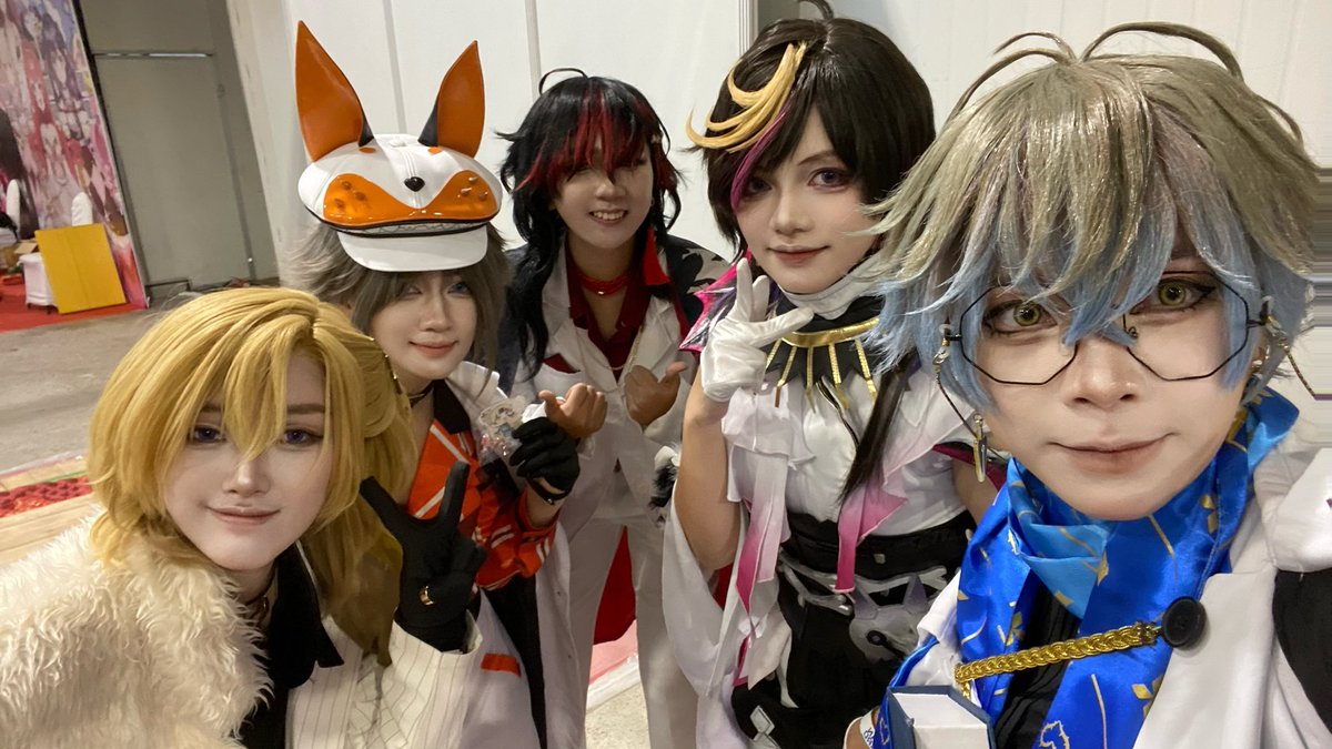 leucas_nin's tweet photo. ❤️💙💛🧡💜 

#VoxAkuma #IkeEveland #LucaKaneshiro #MystaRias #ShuYamino #Luxiem #NIJISANJI_EN #cosplay #ColorFiesta https://t.co/Ut7Tg9FNJz