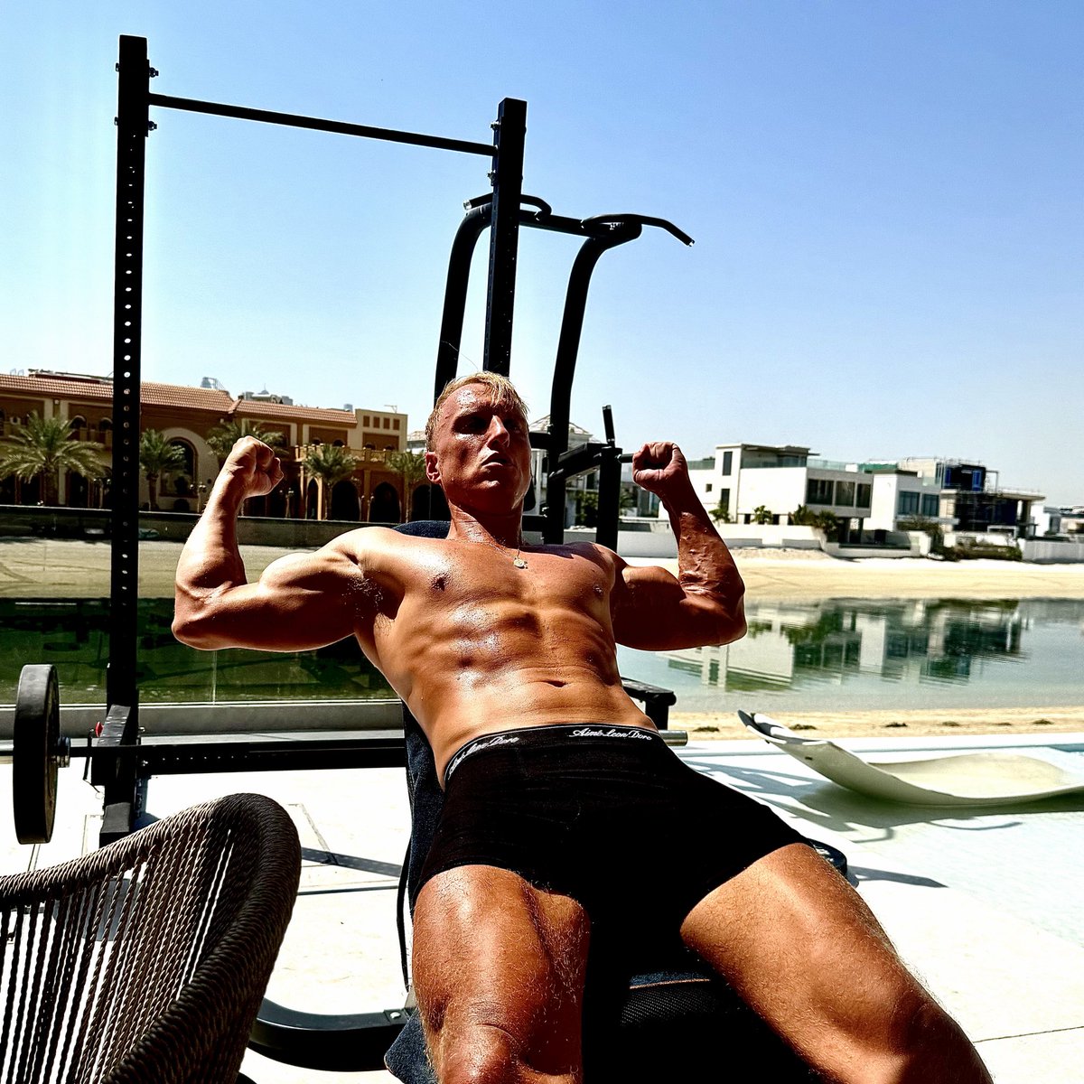 100% sleep score ALWAYS!!

👉 Top 8 Supplements! [backed by science] - a THREAD 🧵