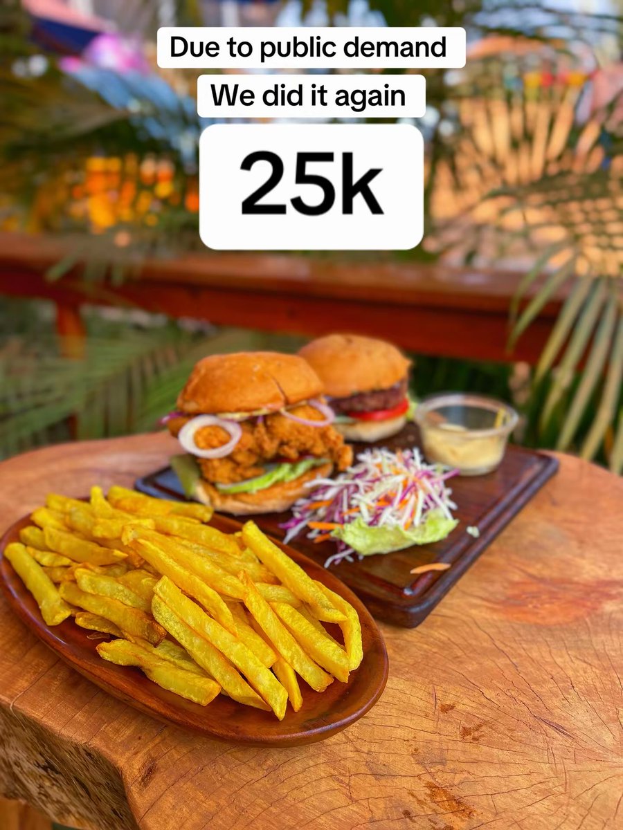 silverbackug's tweet image. 🔥 Due to public demand, our Tuesday offer is back!
Burger Tuesday just got better — Buy 1 Get 1 FREE 🍔
📍 Silverback Lounge, Salama Road (near Makindye S.S)
📞 +256 761 930476
#buger #food #foodie
@Omusirima @hmwesigye @katerega1