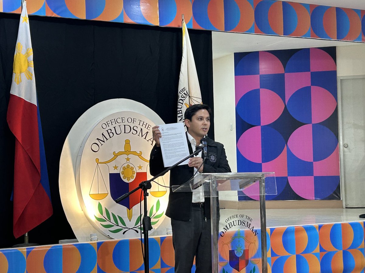 JUST IN: Assistant Ombudsman Mico Clavano shows a copy of a new memorandum that will allow the public to access a government official’s statement of assets, liabilities, and net worth or SALN. | <a href="/daniza_sf/">Daniza Fernandez</a>