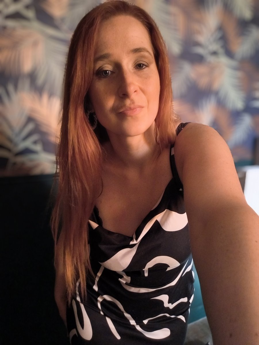 Petite Meli tweet media