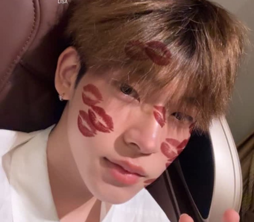 peepqeep's tweet image. แล้วคงจะชอบฟิลเตอร์นี้มากจริง
ใช้แล้วมีแต่เรื่องหล่อ ๆ
