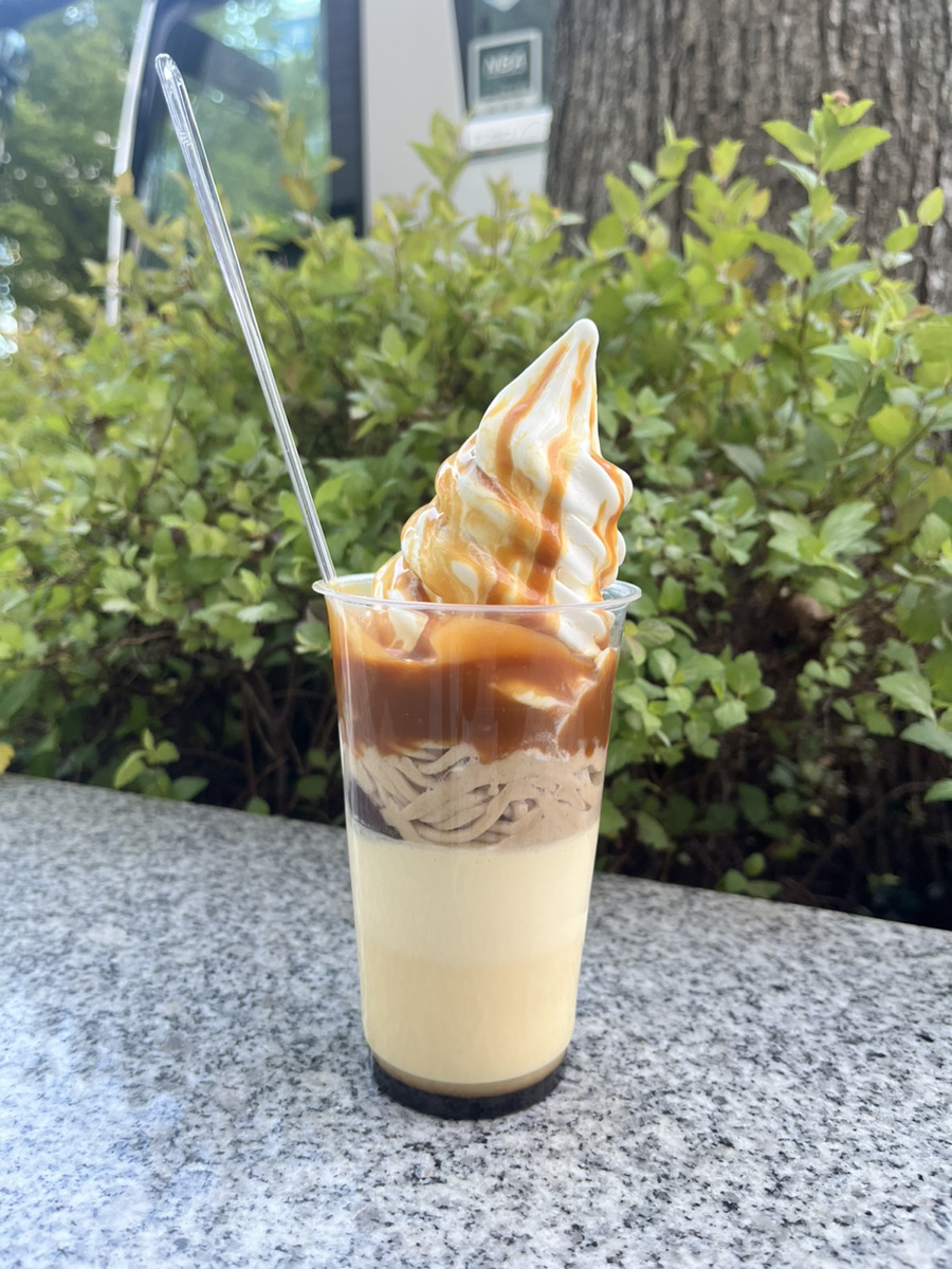 CoreTech_PR's tweet image. ✈社員旅行レポート👜
色とりどりの料理と、きれいな景色、季節の味の詰め込まれたスイーツ。
口にも目にも心にも美味しい写真が届きました!
──寒空の下、スープに温まり、海を見て心を満たし、夜の街で笑う。
初めての北海道の旅は、最高の“おいしい旅”だった──
#コアテック社員旅行