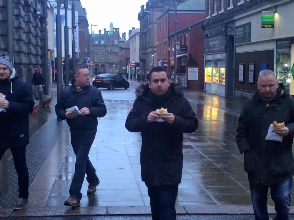 Drop a random picture from your gallery.