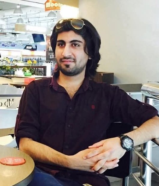 BalochLatif's tweet photo. یوسف قلندرانی کی طویل ہوتی ہوئی جبری گمشدگی نے خدشات اور بےچینی کی ایک نئی لہر پیدا کر دی ہے۔ اُن کے دو بھائی گزشتہ چودہ برس سے لاپتا ہیں اور اب یوسف کی گمشدگی کو بھی دو ماہ بیت چکے ہیں۔ یہی خاموشی اُن کے خاندان کے اضطراب اور اندیشوں میں اضافہ کر رہی ہے۔
#ReleaseYousafQalandrani https://t.co/01s0J3Kp4m