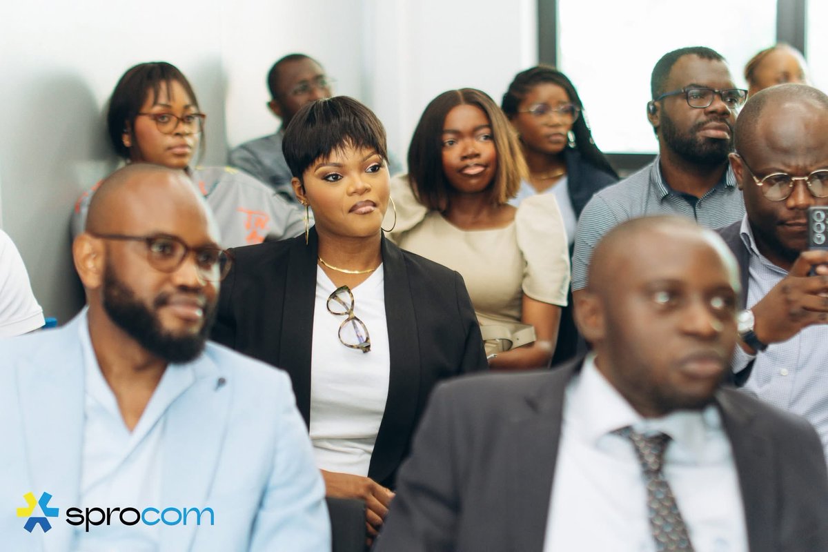 Parce que notre force, c’est l’unité. 

Revivez les moments de partage et d’énergie collective qui ont marqué l’Assemblée Générale Élective de l’ASPROCOM.

Chaque échange, chaque sourire témoigne d’une conviction commune, La Cohésion.

#ASPROCOM243 #Cohésion #COVOT