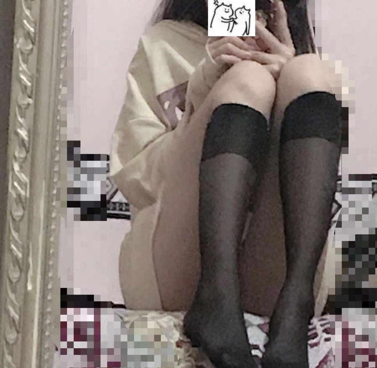 Bogus015's tweet photo. 曝光母狗夏晓曦，1.58米80斤
18岁，做爱人数两人，喜欢NTR给男友戴绿帽
刚满18就要被看光骚穴，男友可以说是无能的深绿废物了 https://t.co/dMEEwjS6vV