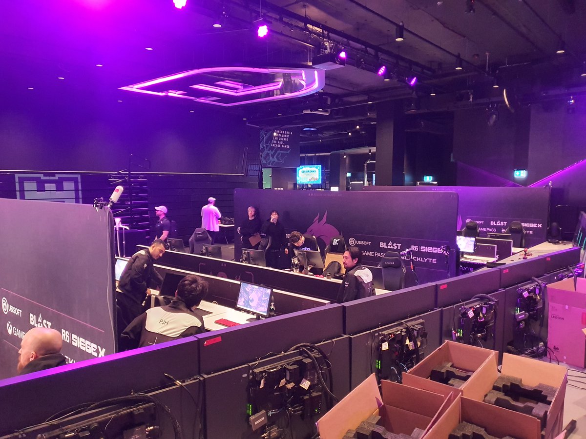 TiakyCasts tweet media